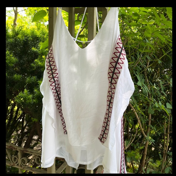 Dex Tiered Blouse - Picture 2 of 5